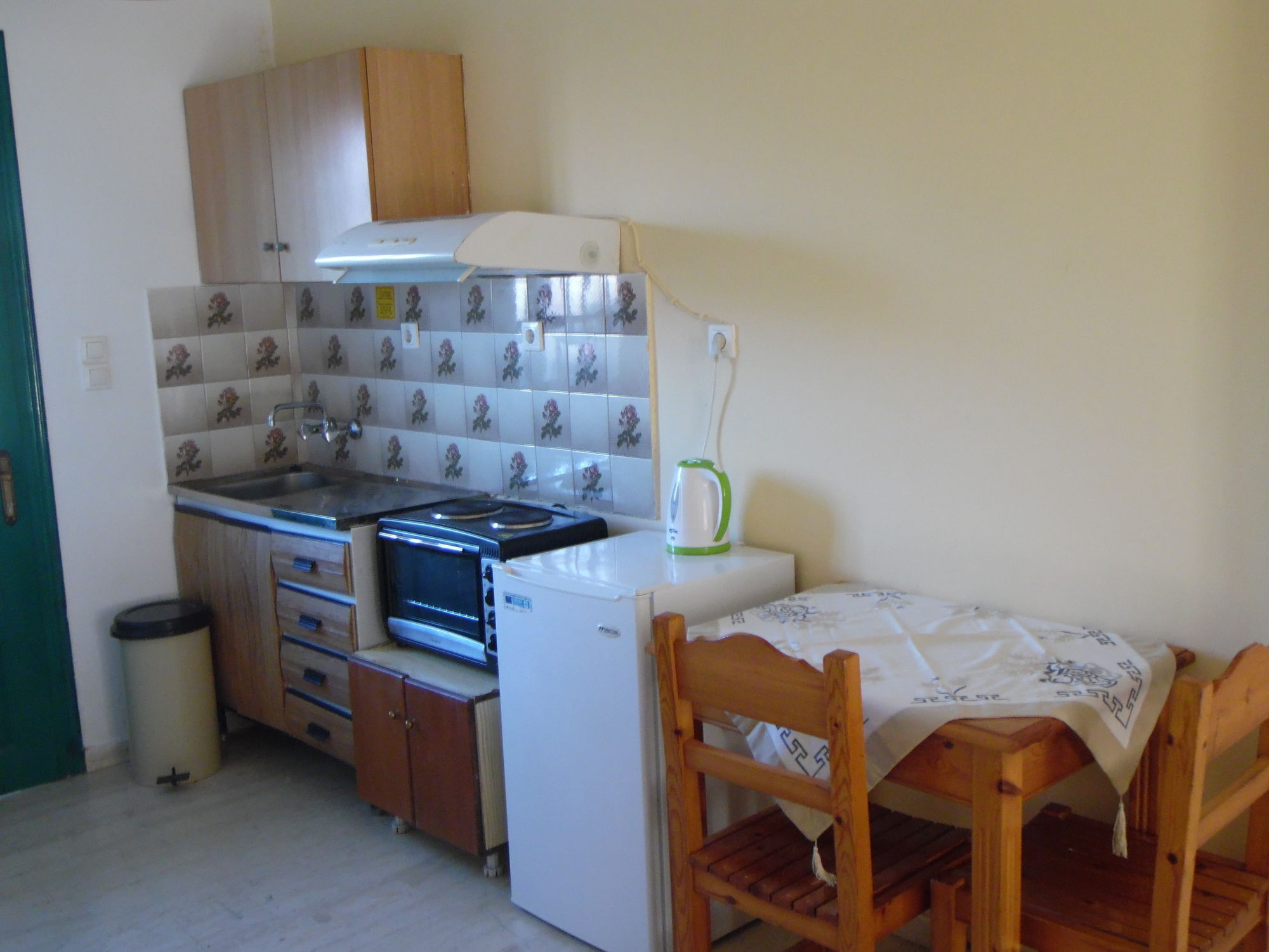 Katsaros Studios & Apartments Сидарион Экстерьер фото